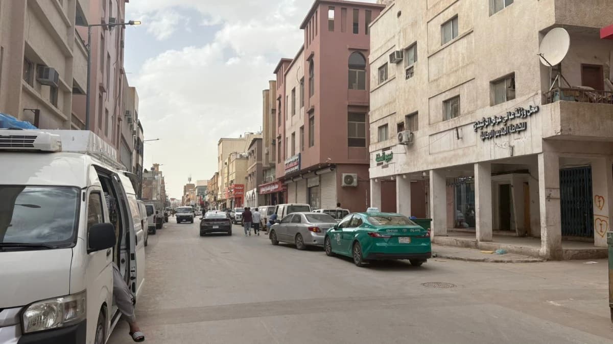 شارع الظهيرة وسط الرياض.. نموذج يجمع بين القيمة الشرائية والإرث التاريخي