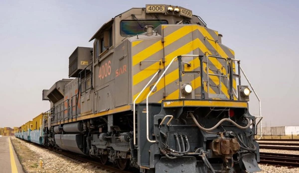 السعودية تفعل خدمة لوجستية لتعزيز تدفق السلع الحيوية إلى الأسواق الدولية