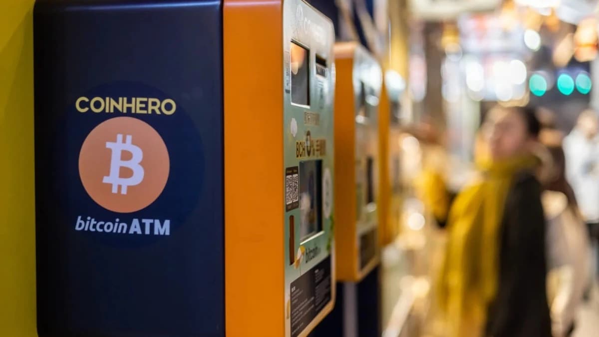 تعافي بيتكوين الهش يرفع مخاطر تغطية المراكز المكشوفة