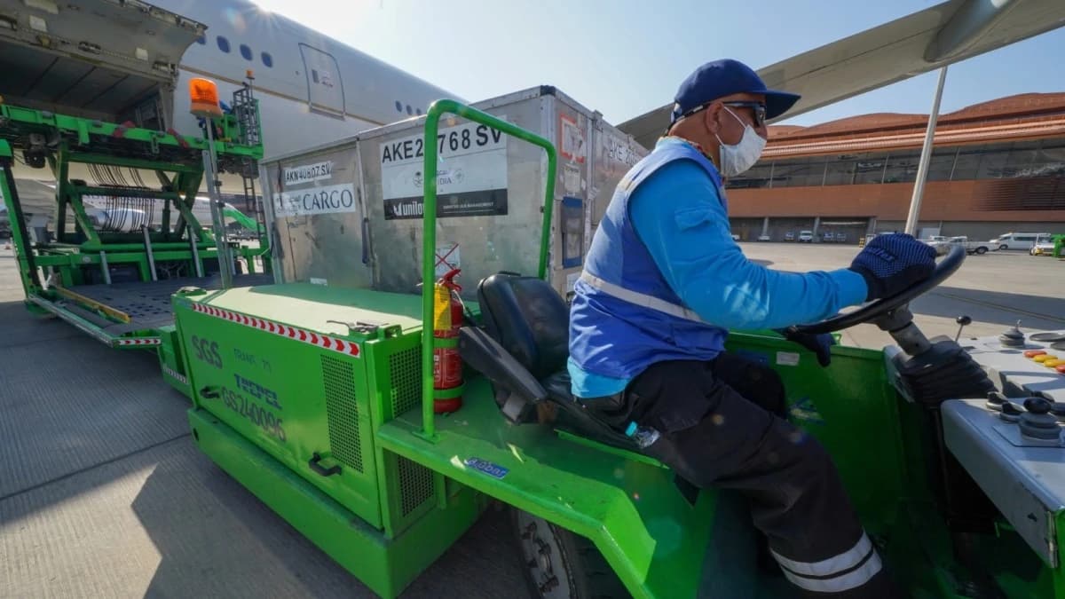 "الخدمات الأرضية" تقدم خدمات جسور الإركاب في مطار الرياض بـ 315 مليون ريال