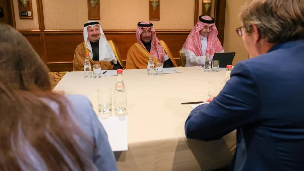 السعودية وفرنسا تبحثان التكامل في قطاع المعادن الإستراتيجية