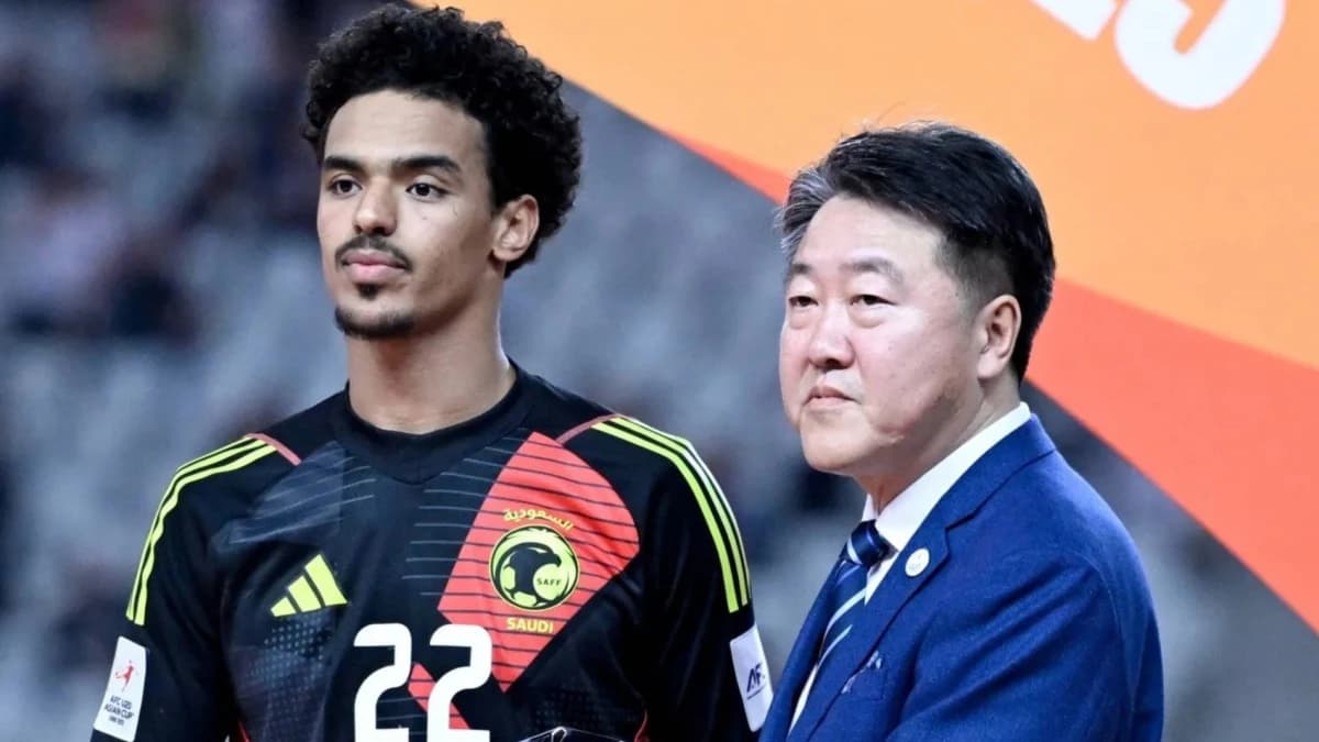 "الشنقيطي" ضمن قائمة أغلى 100 حارس مرمى شاب في العالم