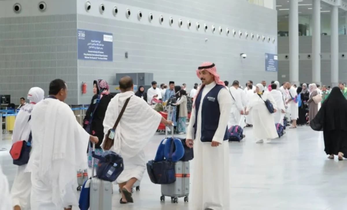 وزراء سعوديون يستعرضون الاستعدادات لموسم حج هذا العام