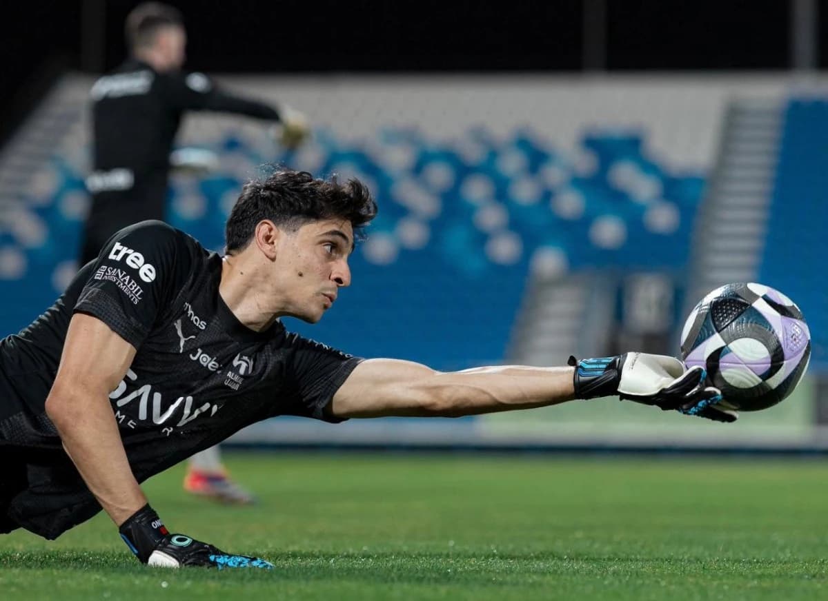 "بوما أم أديداس" .. من يربح معركة القمصان في ديربي النصر والهلال؟