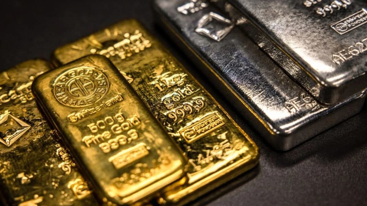 الذهب يتراجع وسط تقلبات الحرب الإيرانية وترقب الفائدة الأمريكية