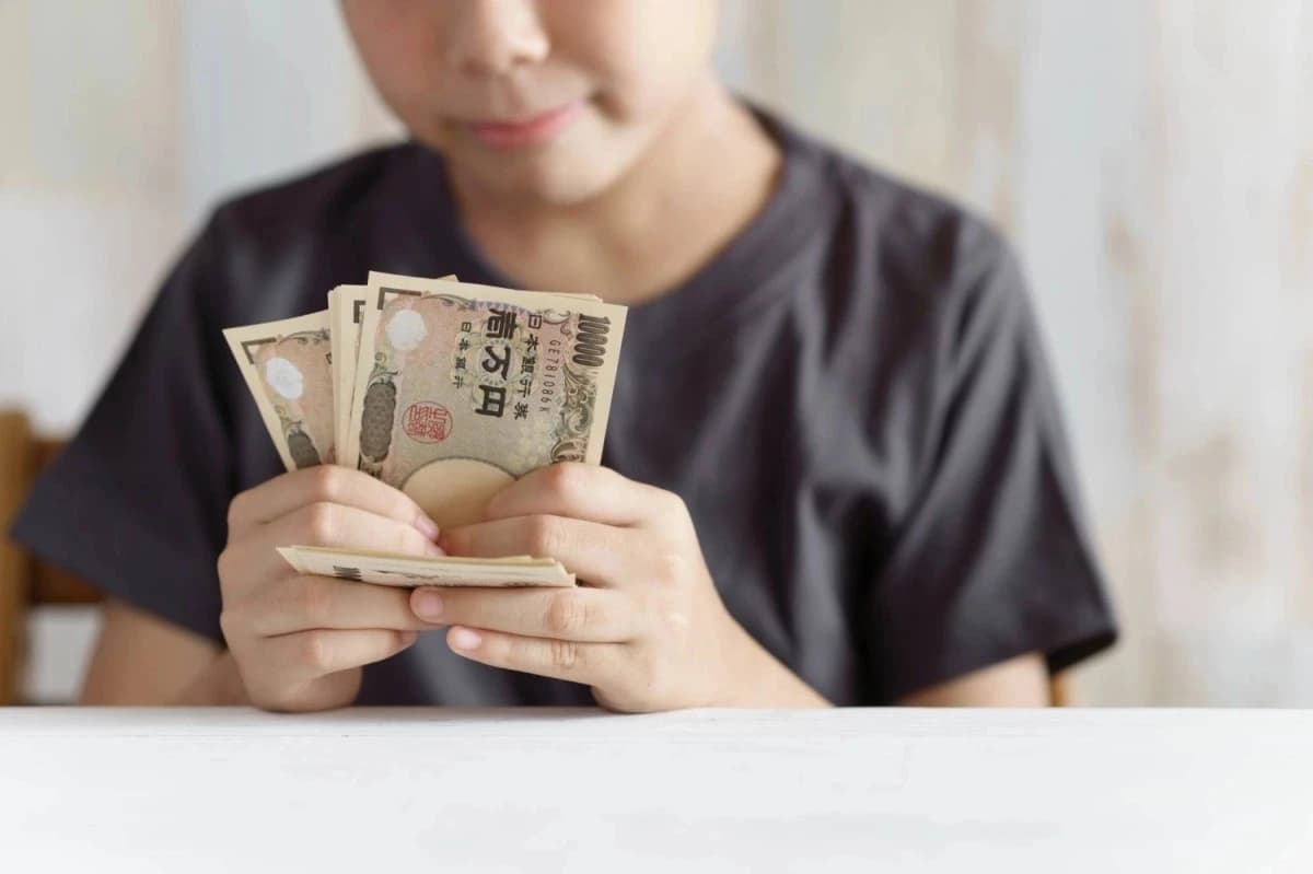 من العقار إلى البورصات .. كيف يخطط الآباء في شرق آسيا لثروات أطفالهم؟