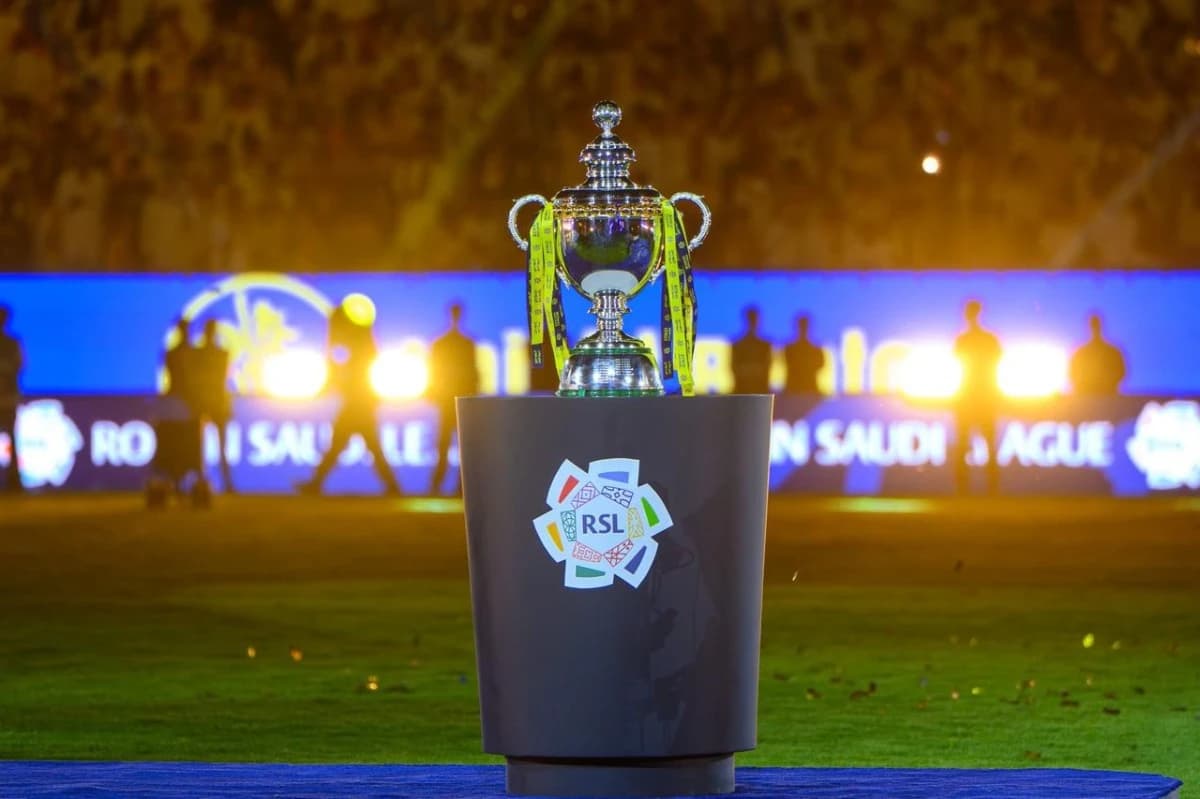 السعودية تحدد فترات قيد اللاعبين للموسم الجديد .. و«يلو» يغلق بعد «روشن» بأسبوعين