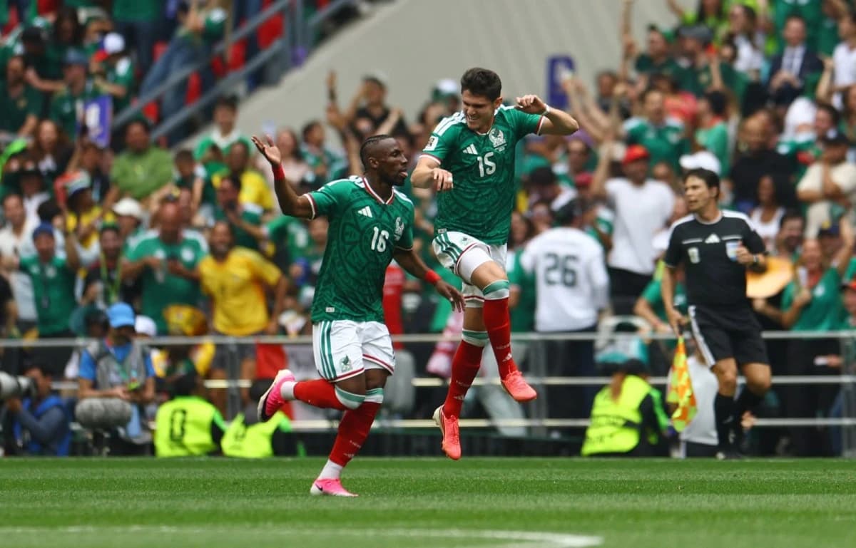 المكسيك يكسب جنوب إفريقيا في افتتاح كأس العالم 2026.. والحكم يشهر 3 بطاقات حمراء