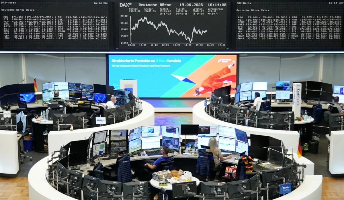 الأسهم الأوروبية تتراجع قليلا تحت ضغط خسائر التعدين
