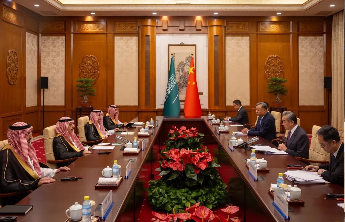 السعودية والصين تؤكدان أهمية ضمان أمن الملاحة البحرية