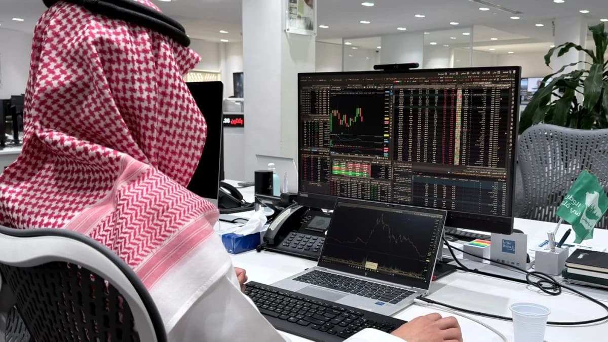 الأسهم السعودية تعاود الارتفاع بدعم "أرامكو" رغم تراجع معظم الشركات