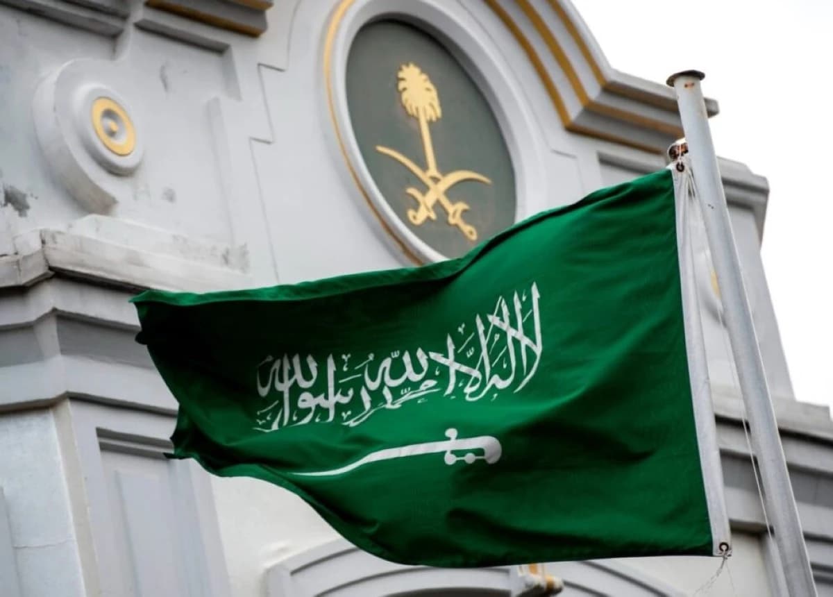 السعودية تطالب المجتمع الدولي باتخاذ موقف حازم تجاه تهديد أمن الملاحة والتجارة الدولية