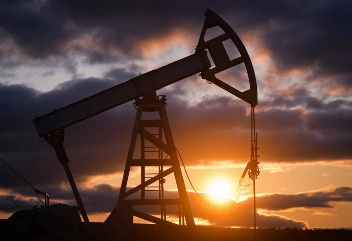 لماذا تبقى أسعار النفط فوق 100 دولار رغم تعافي الإمدادات؟