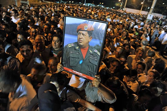 قصة مصورة : وفاة الرئيس الفنزويلي هوغو تشافيز