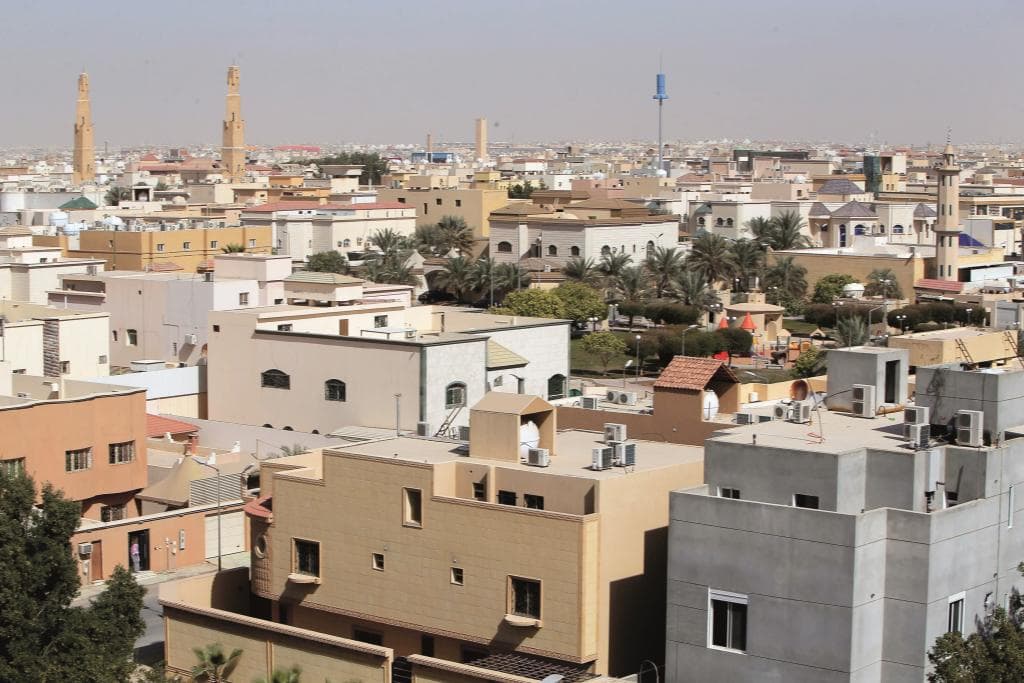 58 ألف صك عقاري قديم محدث إلى النظام الإلكتروني في 137 يوما