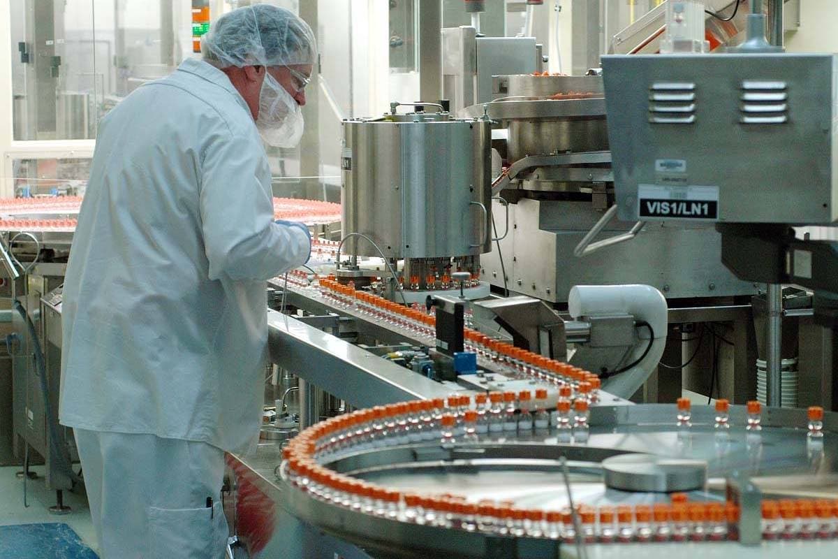 أبرمت عقود في جنوب إفريقيا متعلقة باللقاح تخضع لتحقيقات فساد حاليا.