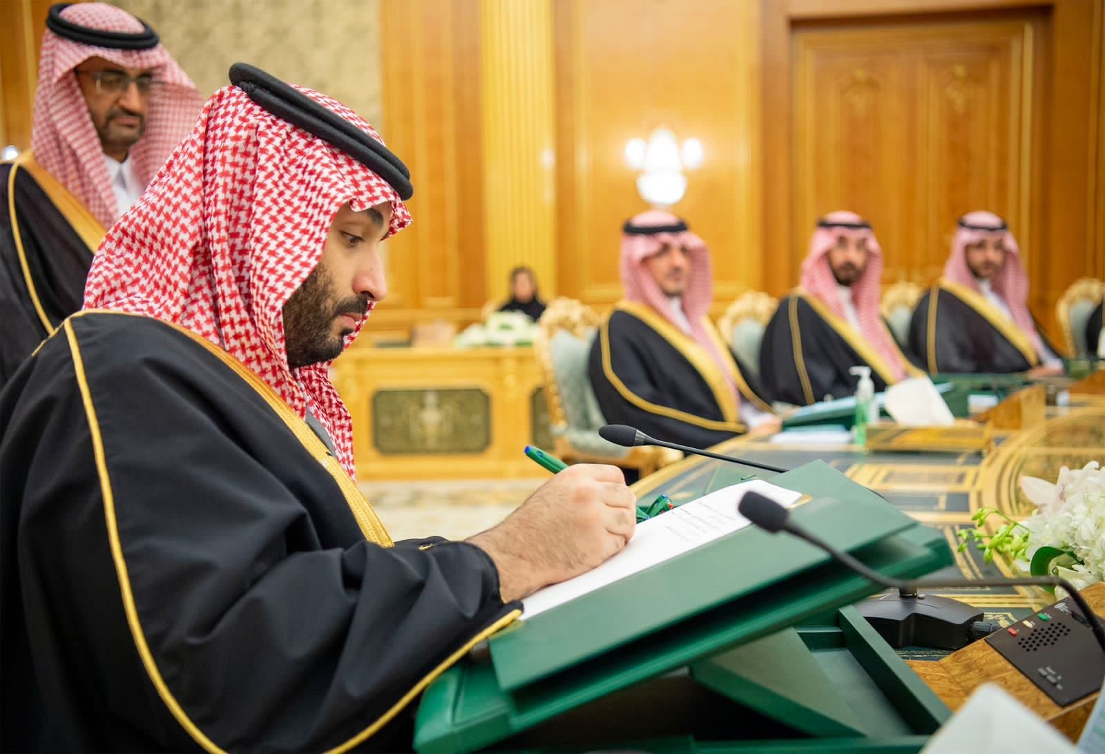  ولي العهد: ميزانية العام المالي 2023 تدعم الإنفاق الاستراتيجي
