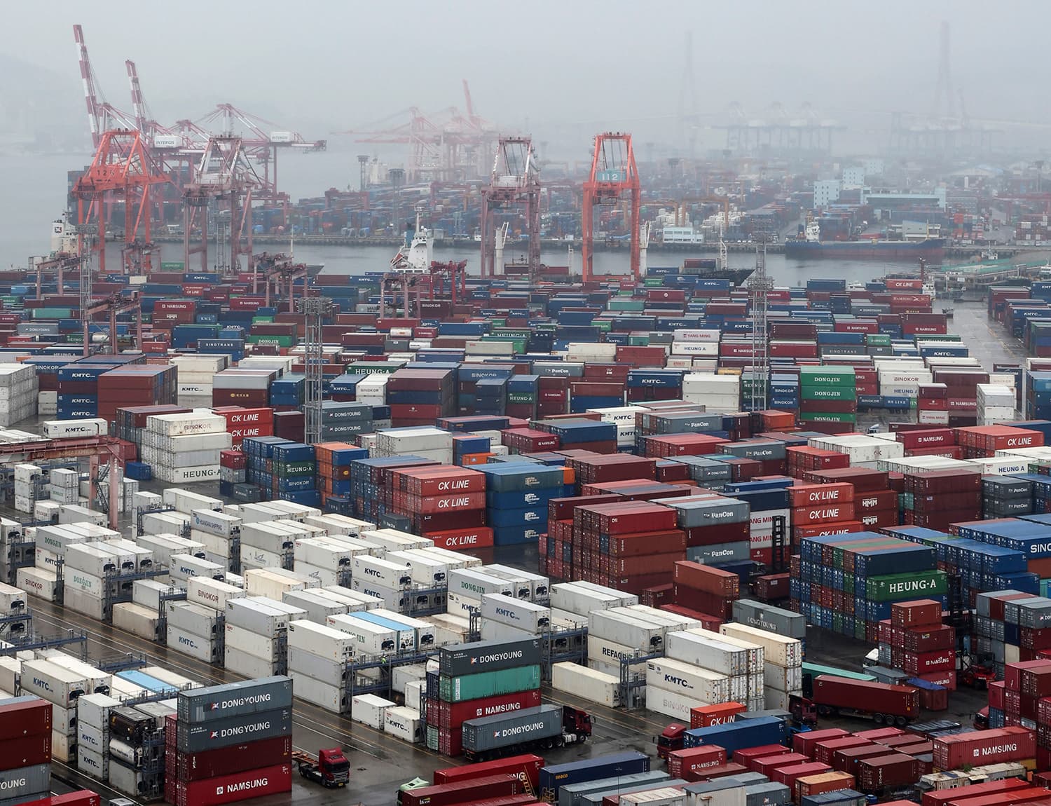 صادرات الصين تتقلص 7.5 % في مايو مع تراجع الطلب العالمي