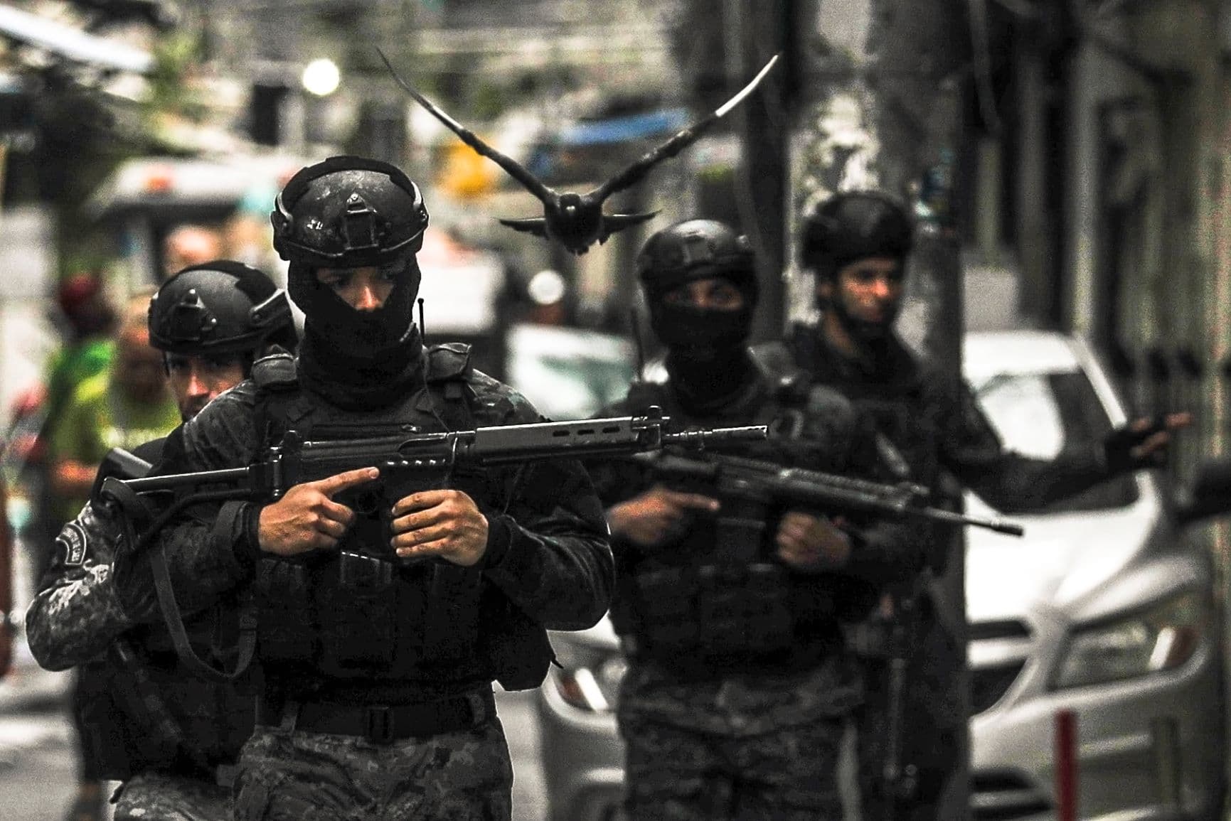 1000 ضابط شرطة برازيلي لاصطياد "القيادة الحمراء"