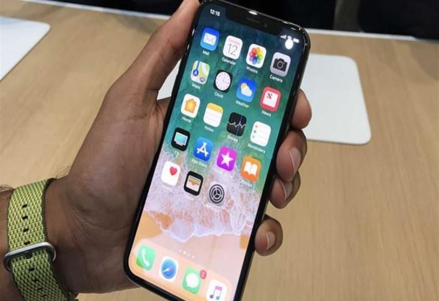 "أبل" ستدمج تكنولوجيا جديدة في "أيفون" عام 2021