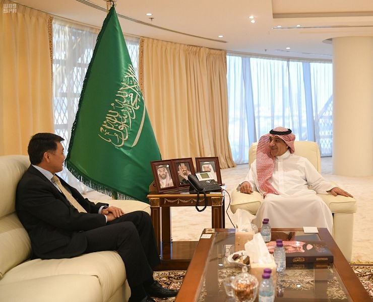 وزير الإعلام يبحث مع سفير كازاخستان التعاون في المجال الإعلامي