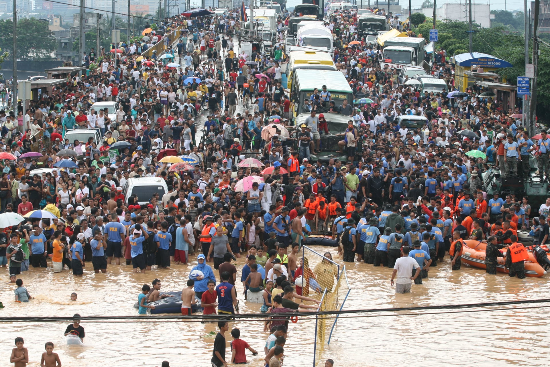 إعصار بلبل يضرب الخط الساحلي للهند وبنجلاديش ويودى بحياة 3 أشخاص