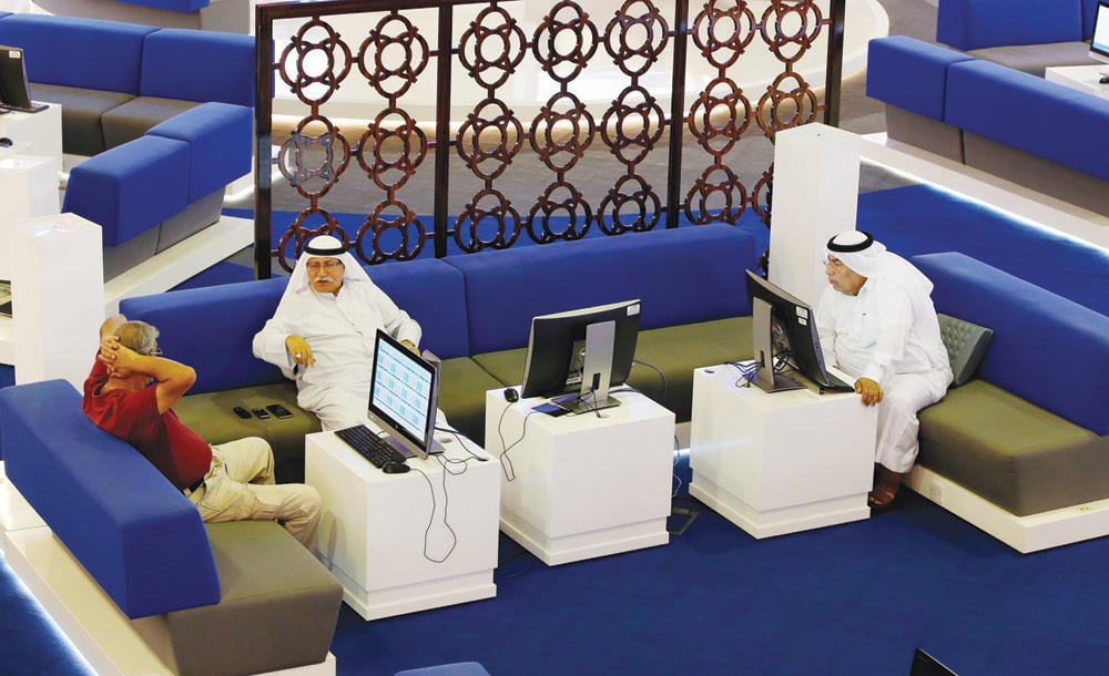 تراجع معظم البورصات الخليجية بضغط من أسهم الشركات المالية