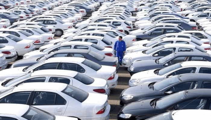 تحذير دولي من تزايد الضغوط على قطاع السيارات 