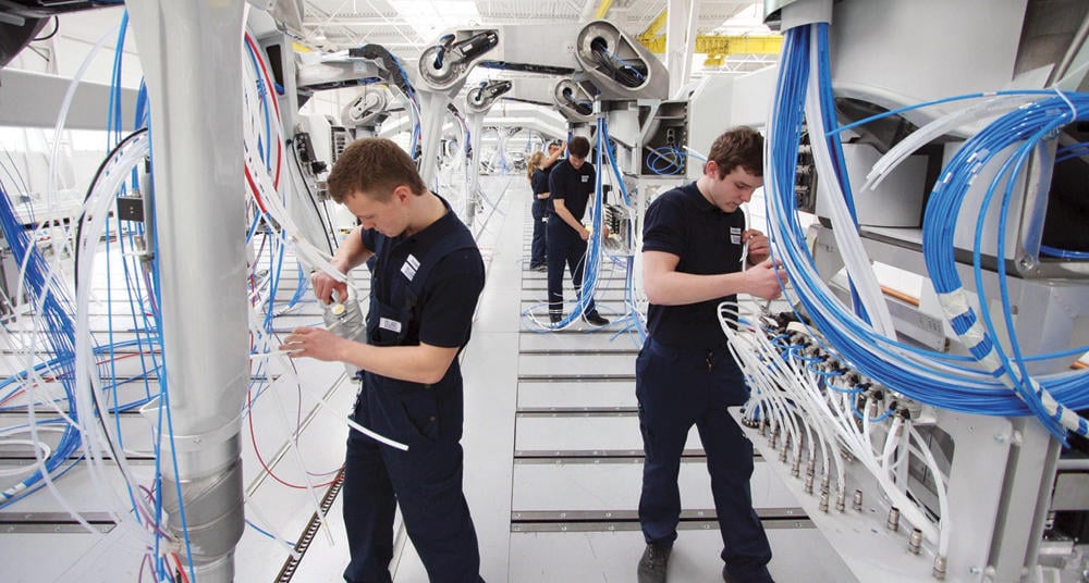 انكماش حاد لنشاط المصانع في منطقة اليورو .. الضبابية تهيمن على الطلب