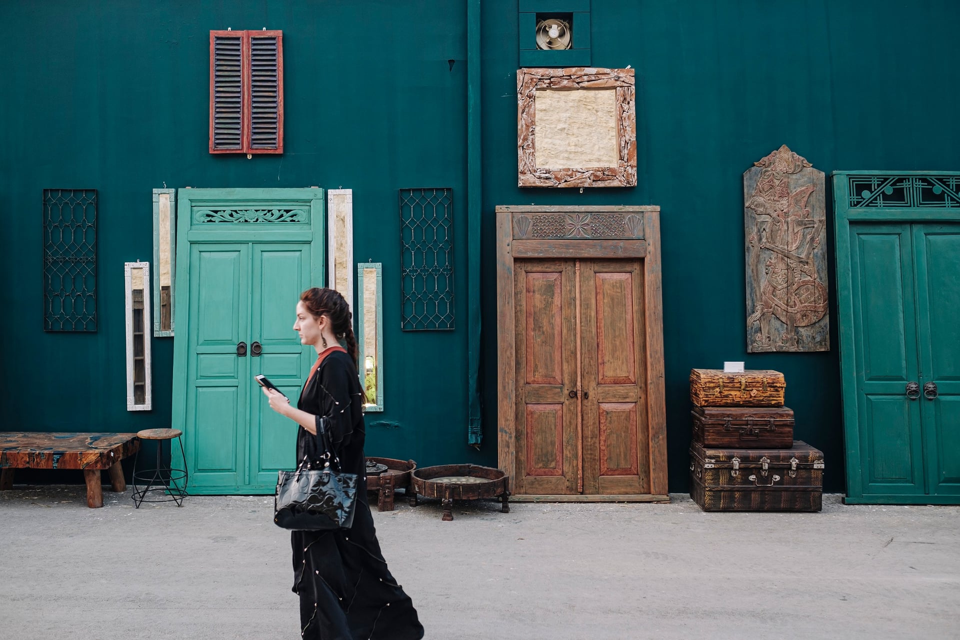 تظاهرة ثقافيّة وفنيّة وترفيهيّة تجذب جماهير مهرجان الدرعيّة للفروسيّة بين الأشواط