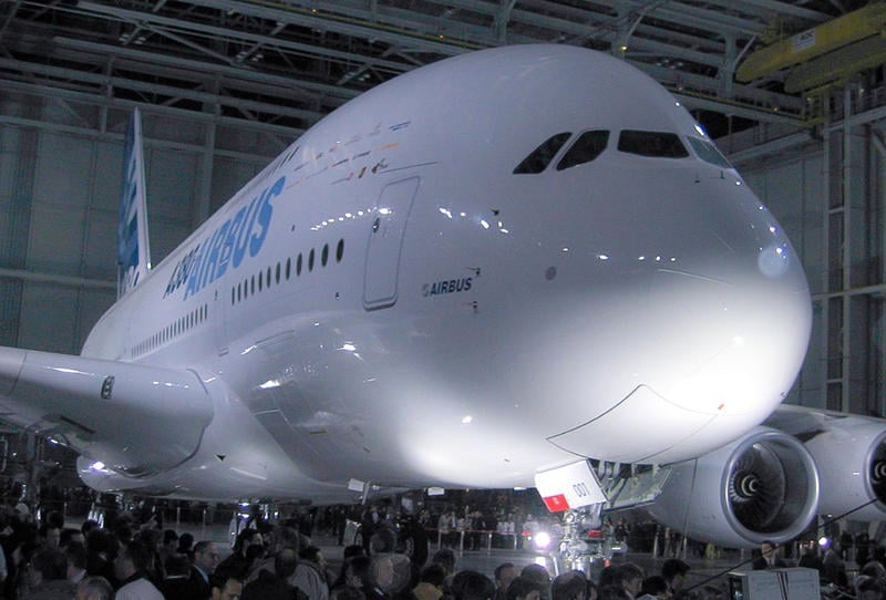 "إيرباص" تعرب عن أسفها لزيادة واشنطن الرسوم الجمركية على طائراتها