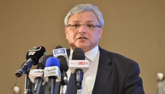 الجزائر تبدأ إنتاج أجهزة للكشف عن فيروس كورونا