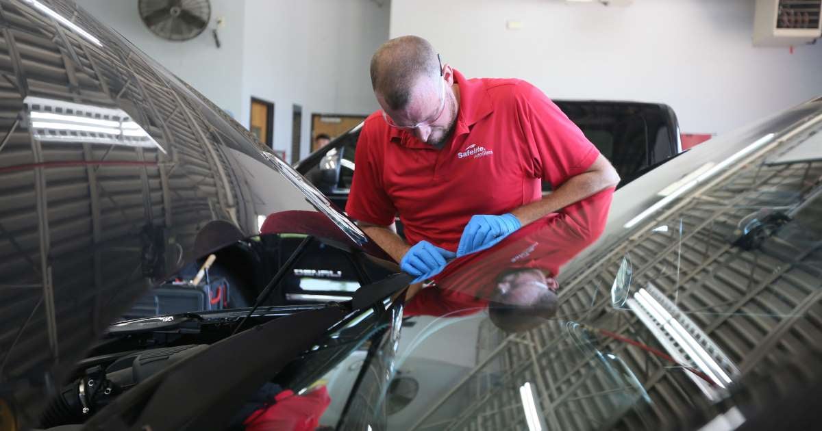 انخفاض الإنتاج الصناعي البولندي 25% خلال أبريل.. الأكثر تراجعا قطاع السيارات