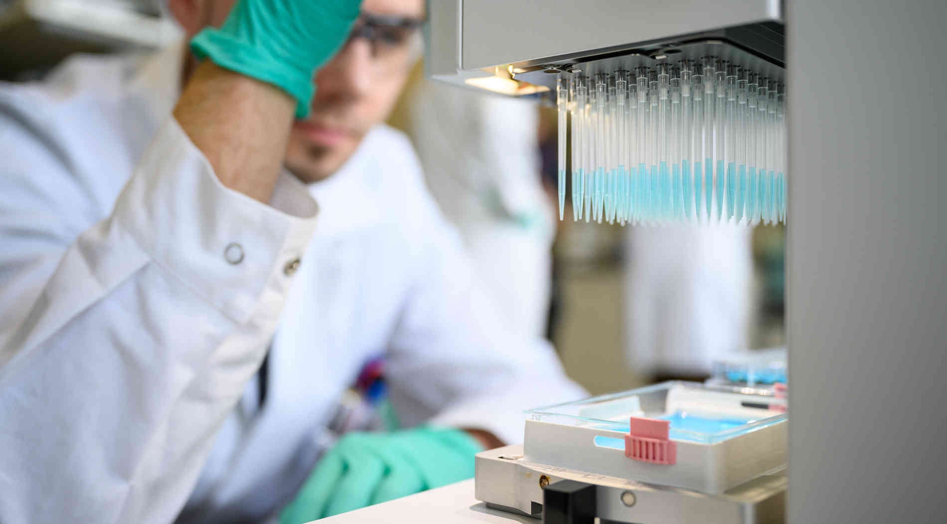 مختبر"كيورفاك" يطلق المرحلة الثانية من تجربة للقاح لكورونا