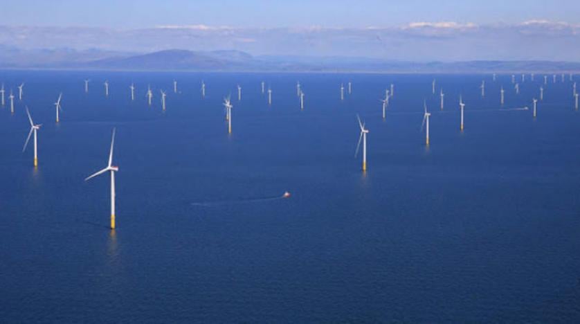 جونسون: طاقة الرياح البحرية ستزود عم جميع منازل بريطانيا بالطاقة بحلول 2030 