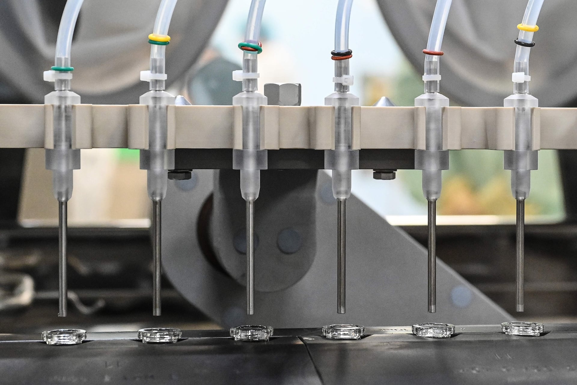 "أسترازينيكا": سيكون لدينا 200 مليون جرعة لقاح لكورونا بنهاية 2020