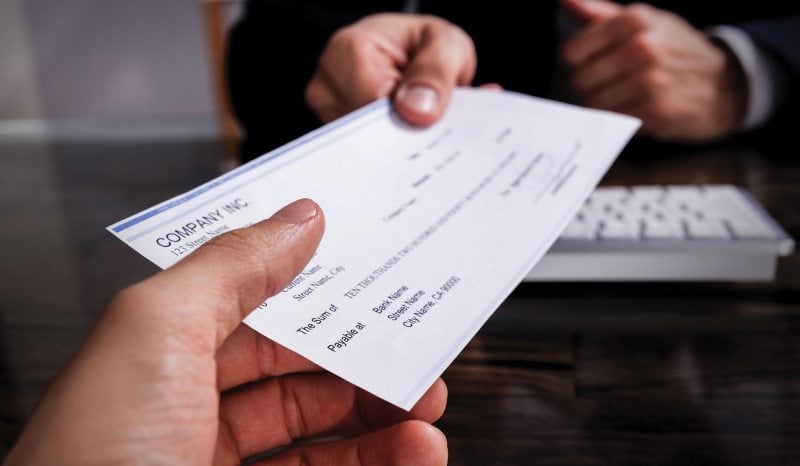 بدء توزيع شيكات دعم الأسر الأميركية الأسبوع المقبل 