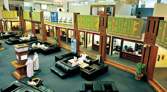 بورصتا الإمارات تغلقان على تراجع بعد رصد حالات لسلالة الفيروس الجديدة 