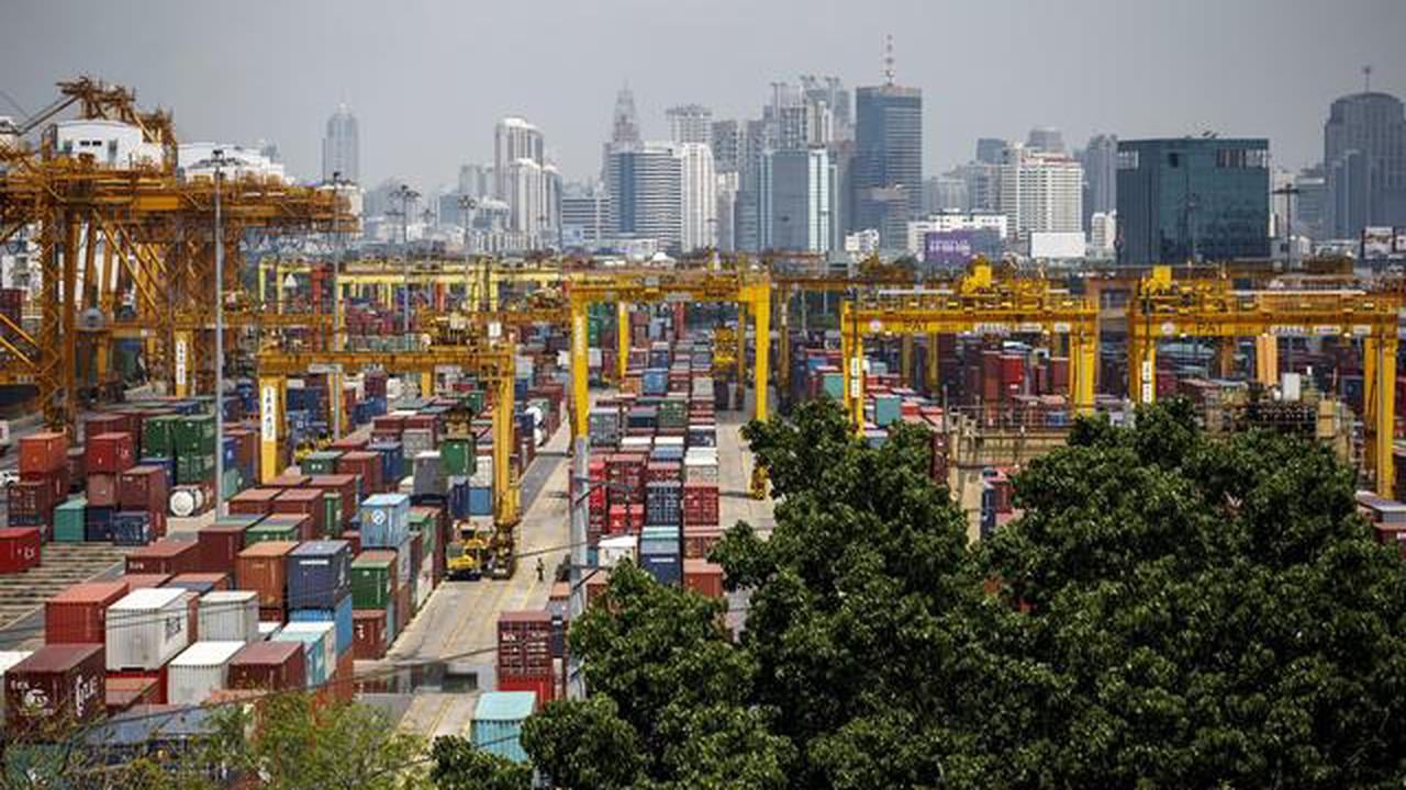 اقتصاد الفلبين يفوق التوقعات وينمو 5.6% خلال 2021