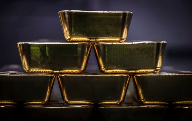 الذهب ينخفض مع عودة المستثمرين للمخاطرة