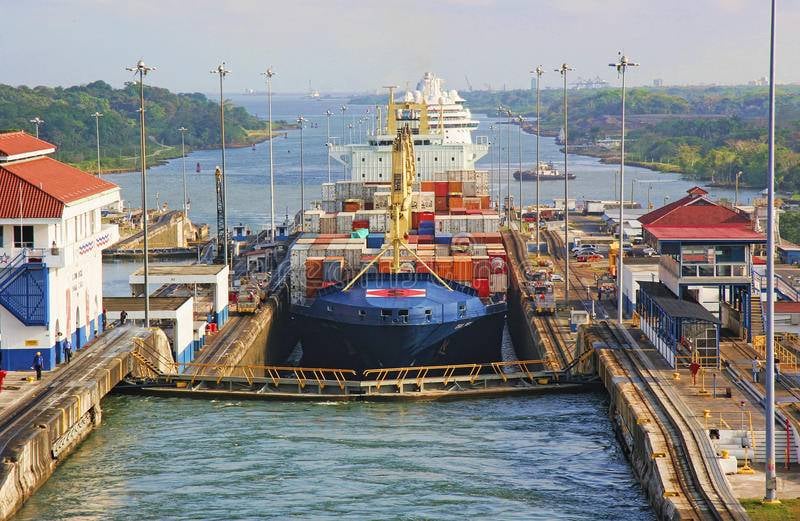 الجفاف يهدد 6 % من حركة الملاحة التجارية العالمية .. قناة بنما معرضة للتوقف