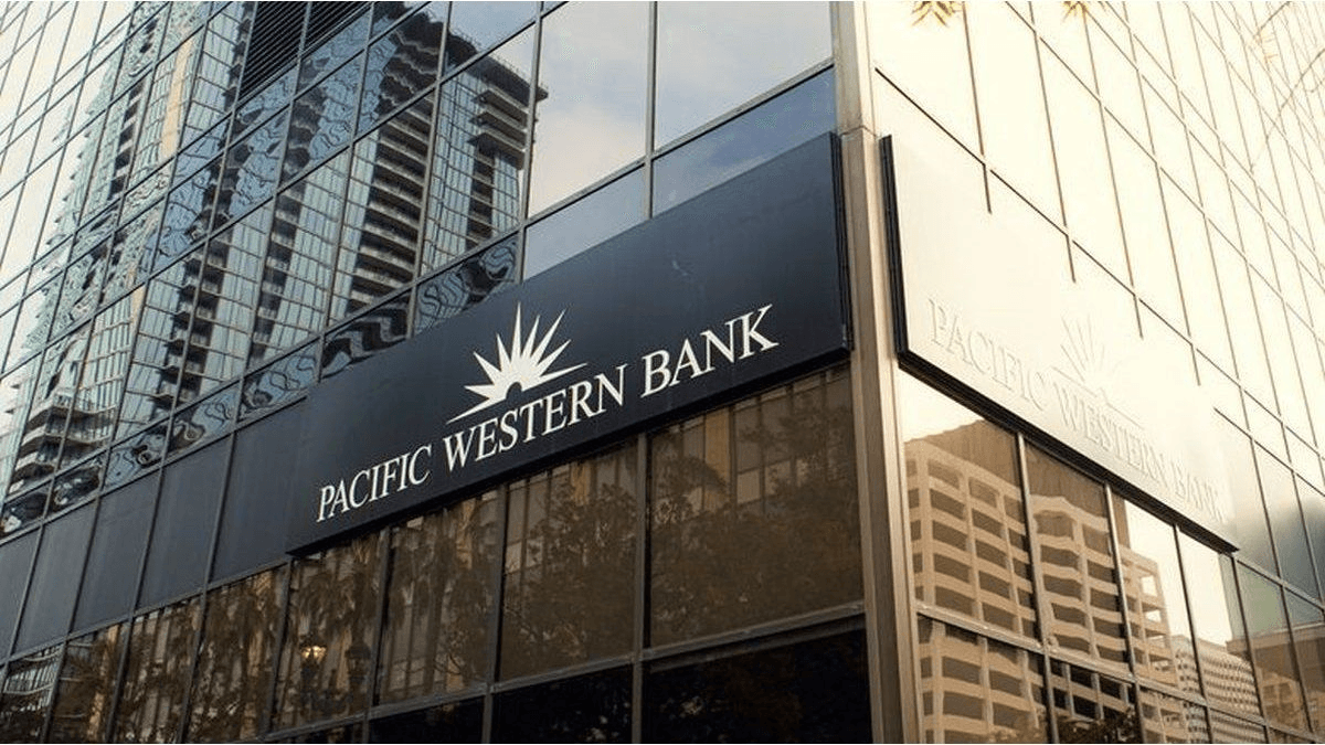 "باك ويست" يهبط 5% ويقود خسائر أسهم البنوك الإقليمية الأمريكية