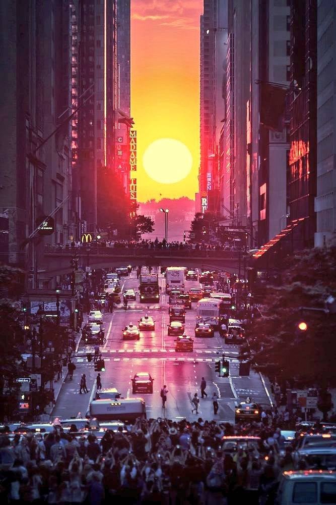 غروب الشمس في نيويورك يجذب السياح