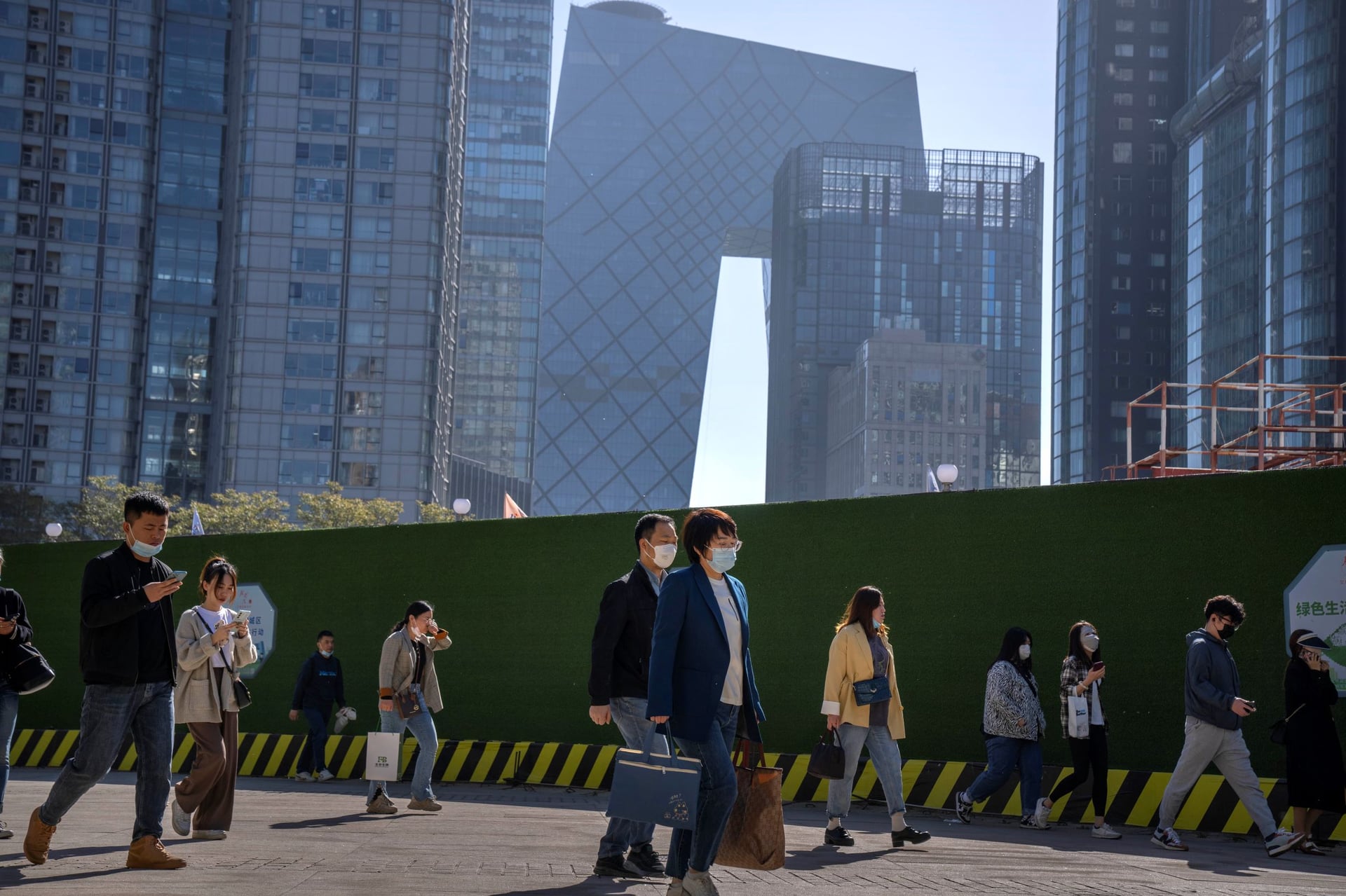 مسؤول صيني: بكين تحتاج إلى تكثيف إجراءاتها لتعزيز التعافي الاقتصادي