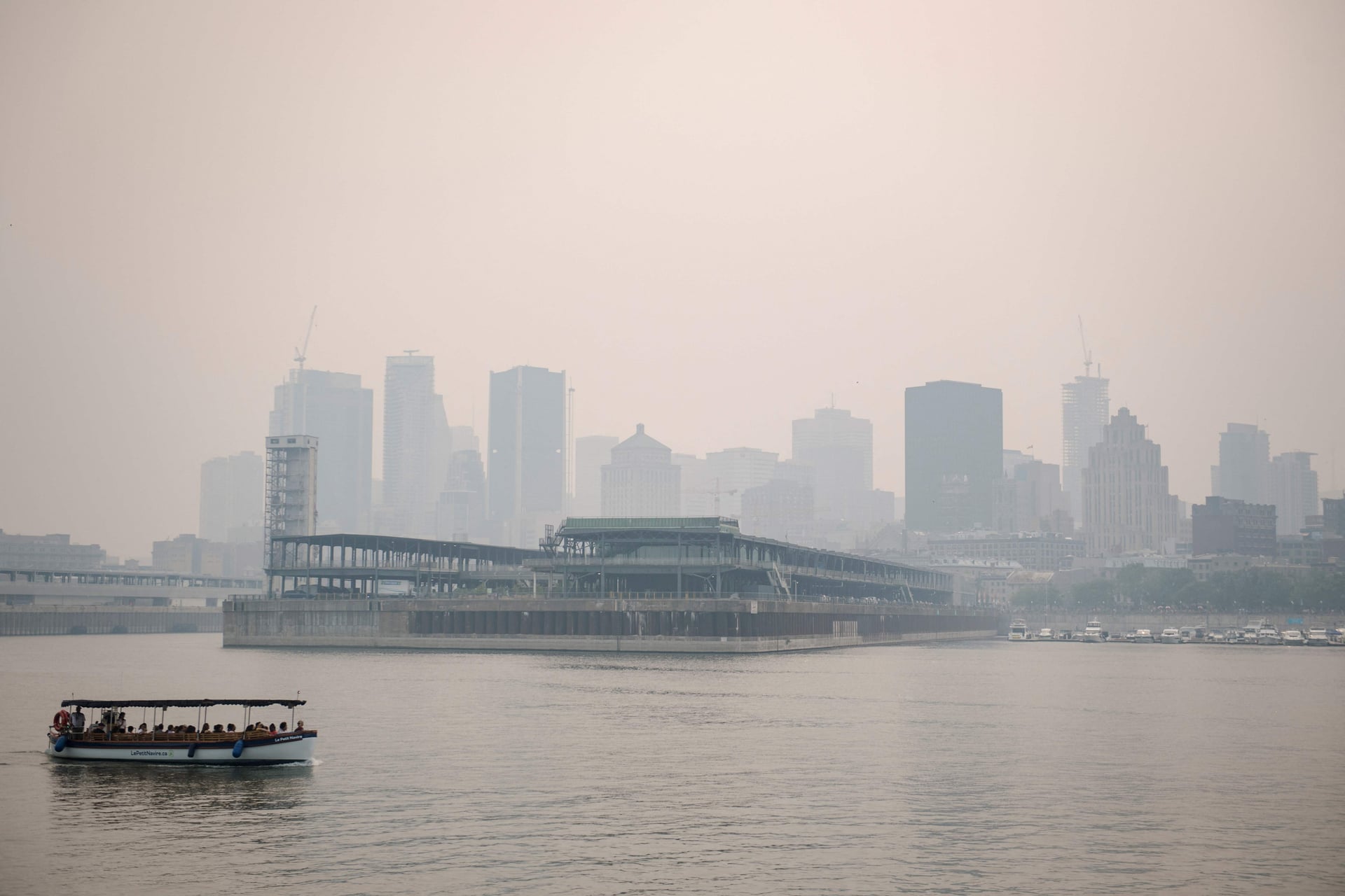  بسبب دخان الحرائق.. هواء مونتريال الأكثر تلوثا في العالم