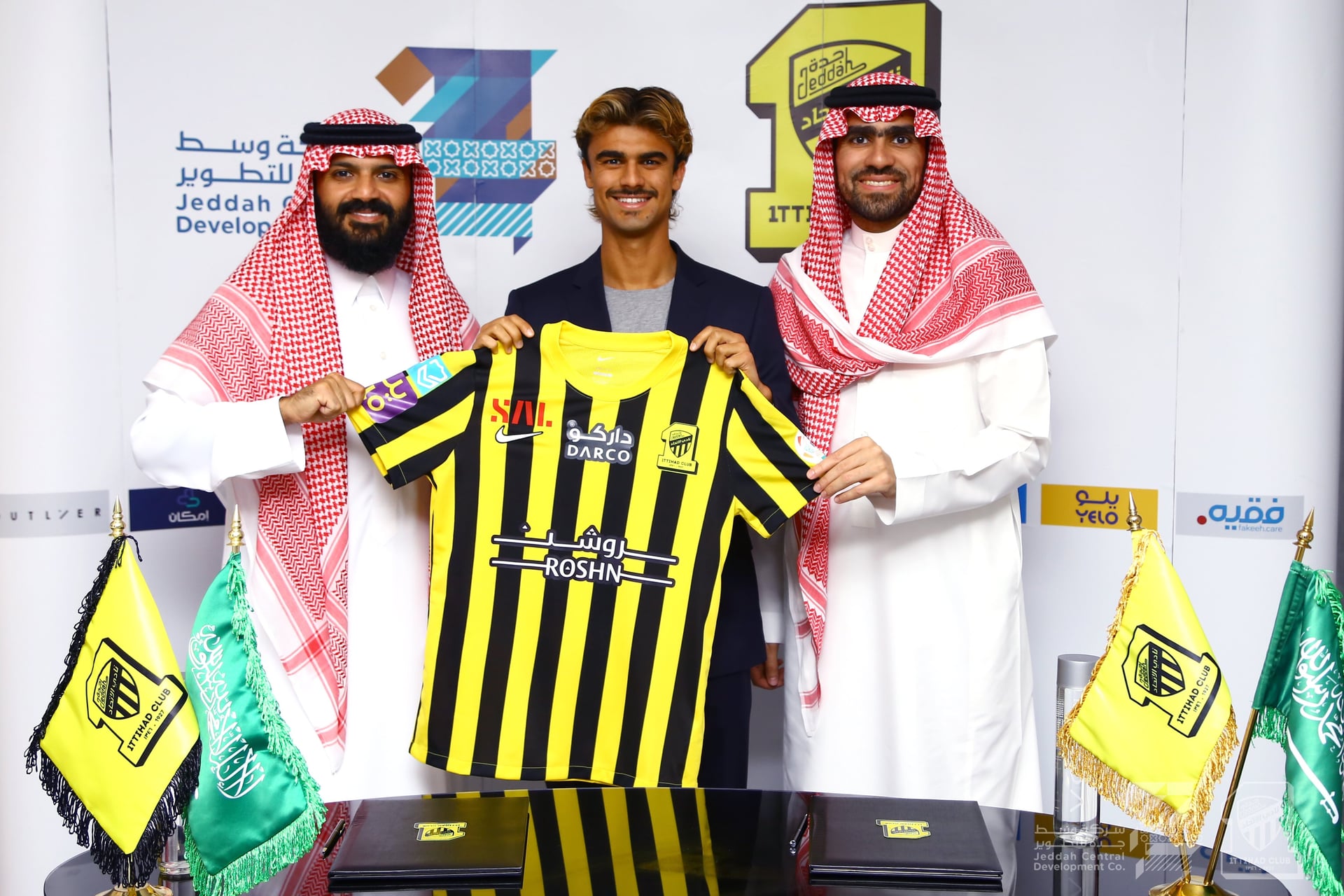 لمدة 3 أعوام .. الاتحاد يضم البرتغالي جوتا من سيلتيك