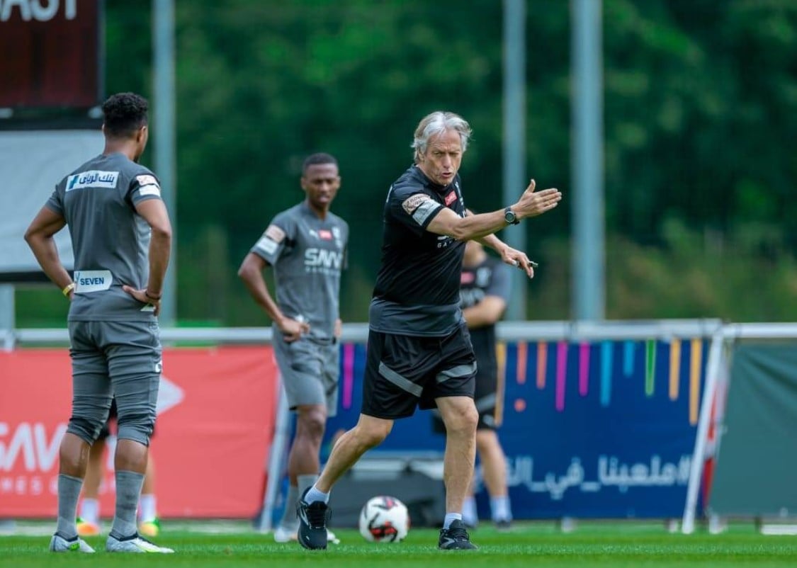 طبيب الهلال: إصابة المفرج خطيرة