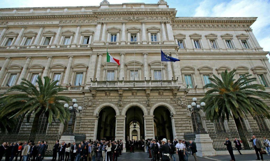 إيطاليا تكبح جماح الأرباح الزائدة للبنوك .. فرض ضرائب بنسبة 40 %