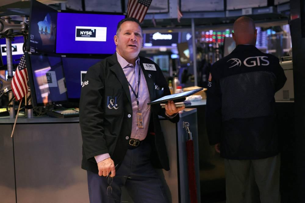 بيانات الوظائف ترفع معنويات المستثمرين في «وول ستريت»