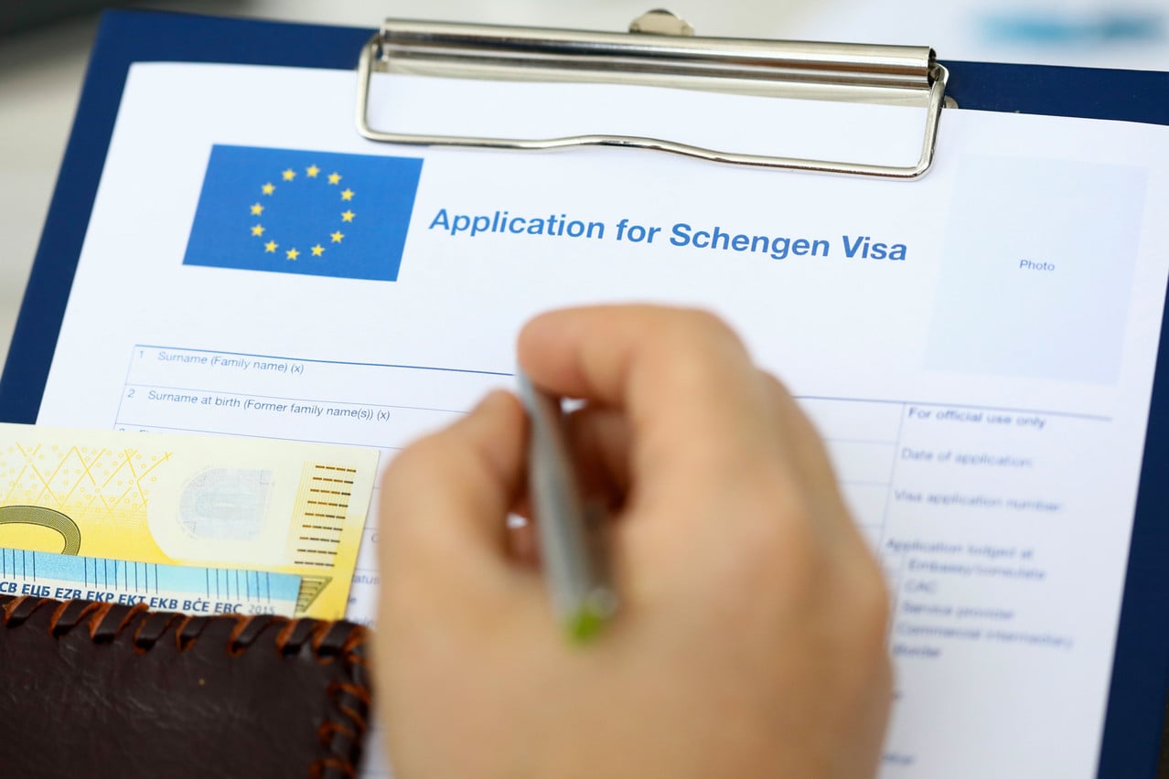 الاتحاد الأوروبي يعتمد رقمنة تأشيرة شنجن